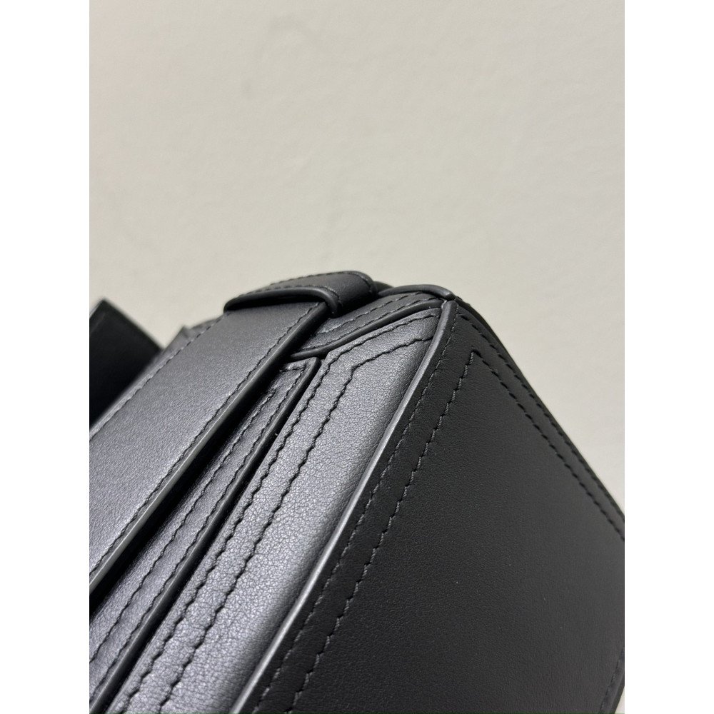 LOEWE Biker Puzzle Vintage Motorcycle Bag LOEWE Biker Puzzle Vintage Motorcycle Bag
