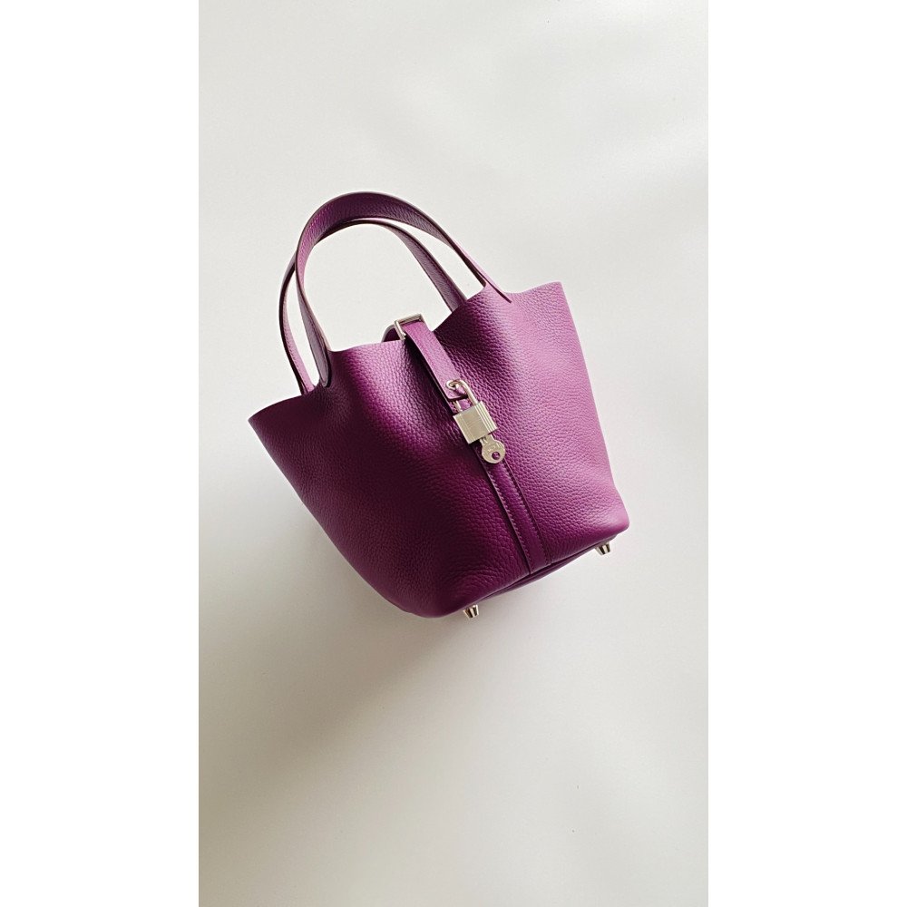 Hermès Picotin Lock Bag 18cm – P9 Sea Anemone Purple Hermès Picotin Lock Bag 18cm – P9 Sea Anemone Purple
