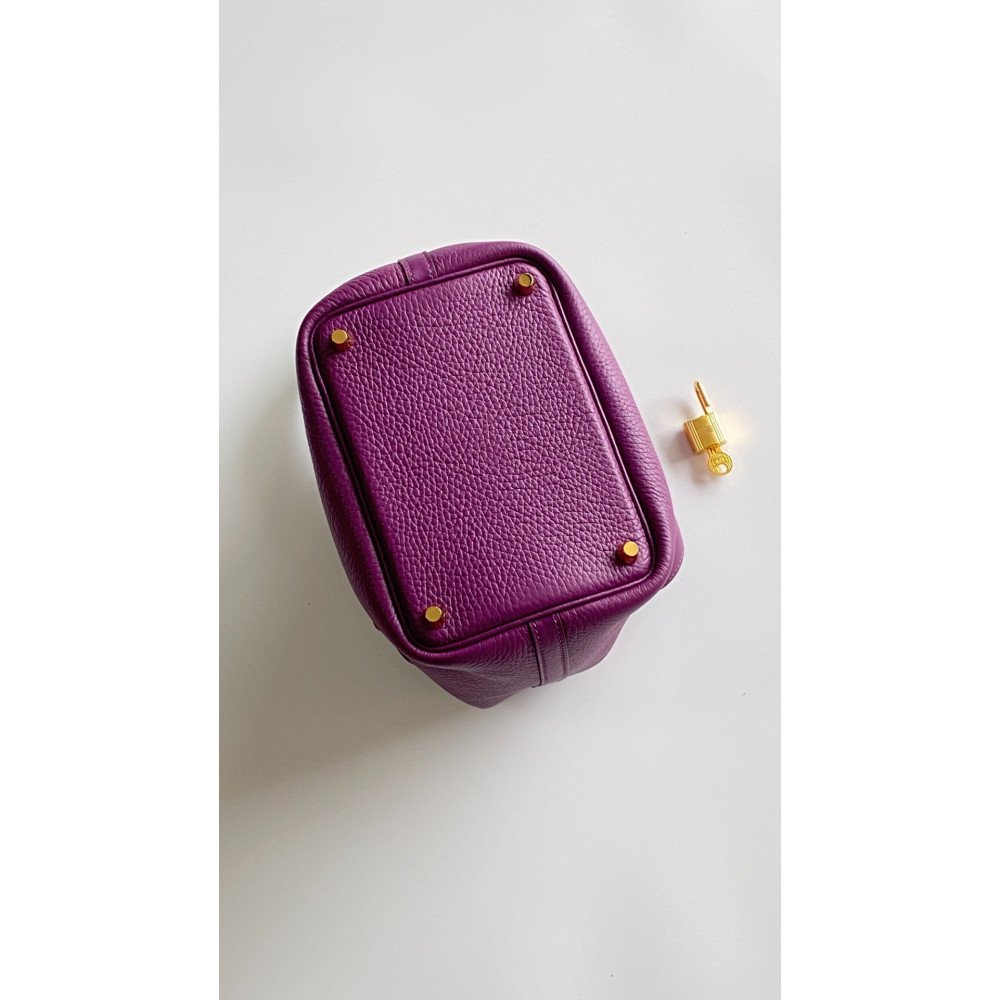 Hermès Picotin Lock Bag 18cm – P9 Sea Anemone Purple Hermès Picotin Lock Bag 18cm – P9 Sea Anemone Purple