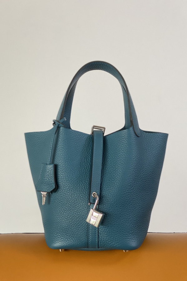 Hermès Picotin Lock Bag 18cm –  Bosporus Green