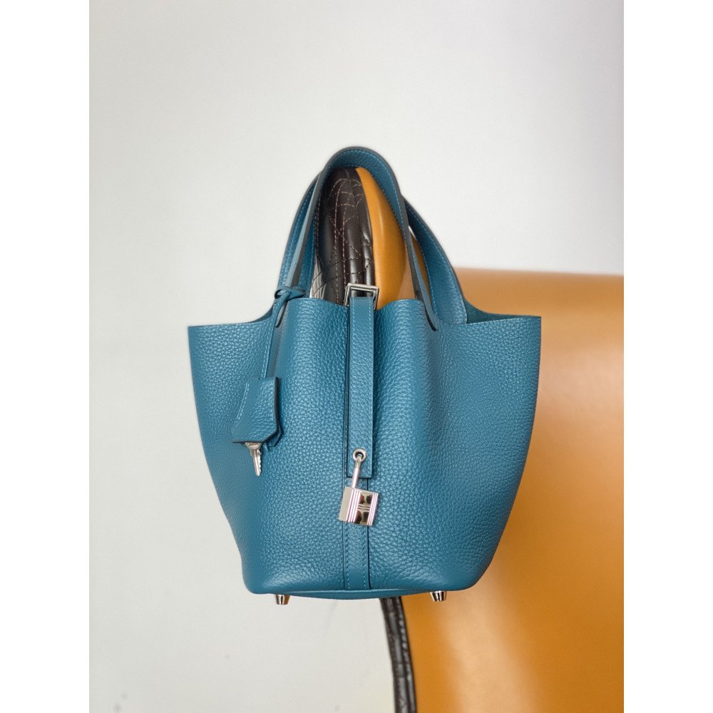 Hermès Picotin Lock Bag 18cm – Bosporus Green Hermès Picotin Lock Bag 18cm – Bosporus Green