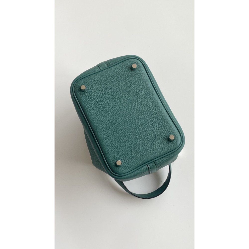 Hermès Picotin Lock Bag 18cm – Z6 Peacock Green Hermès Picotin Lock Bag 18cm – Z6 Peacock Green