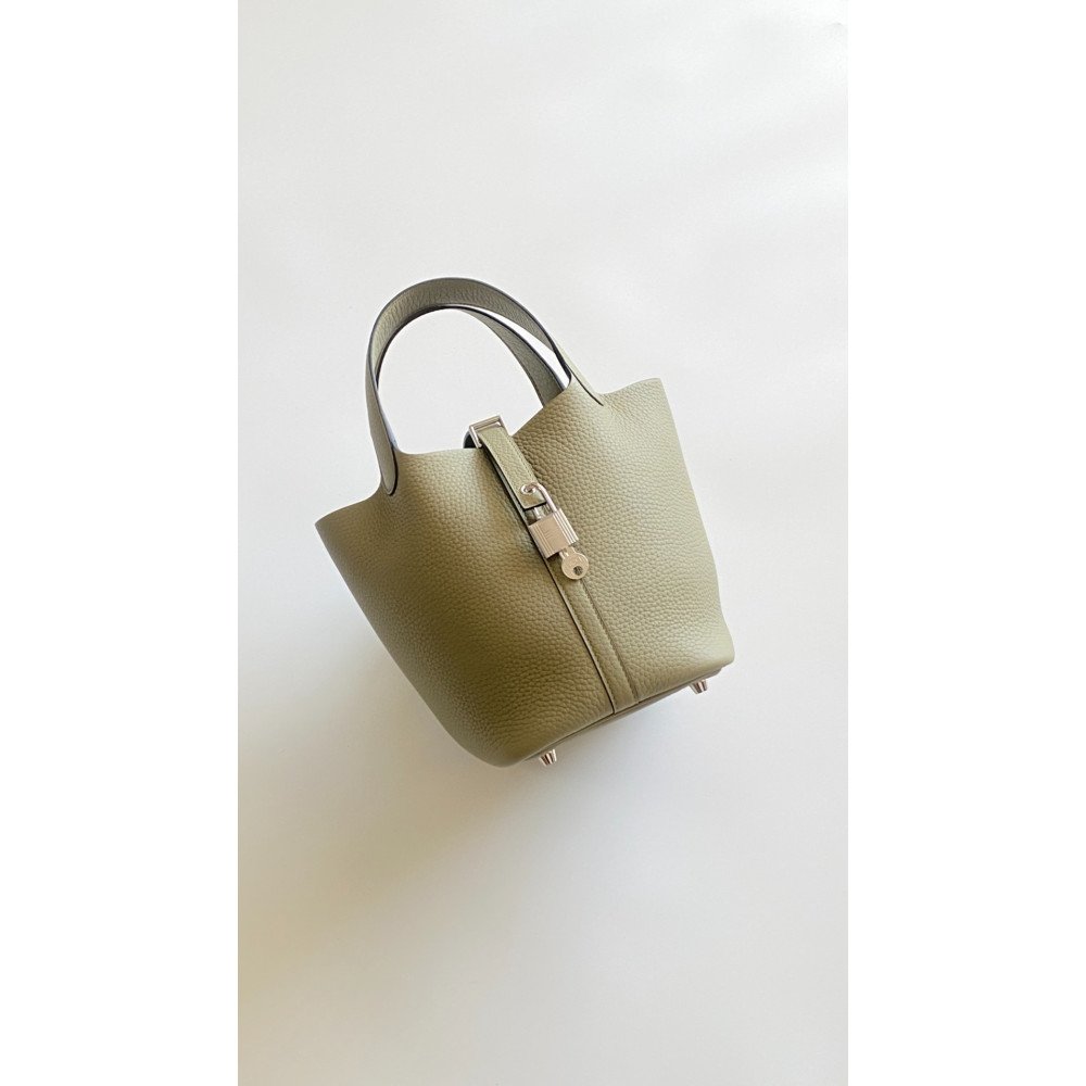 Hermès Picotin Lock Bag 18cm – Q1 Sage Green