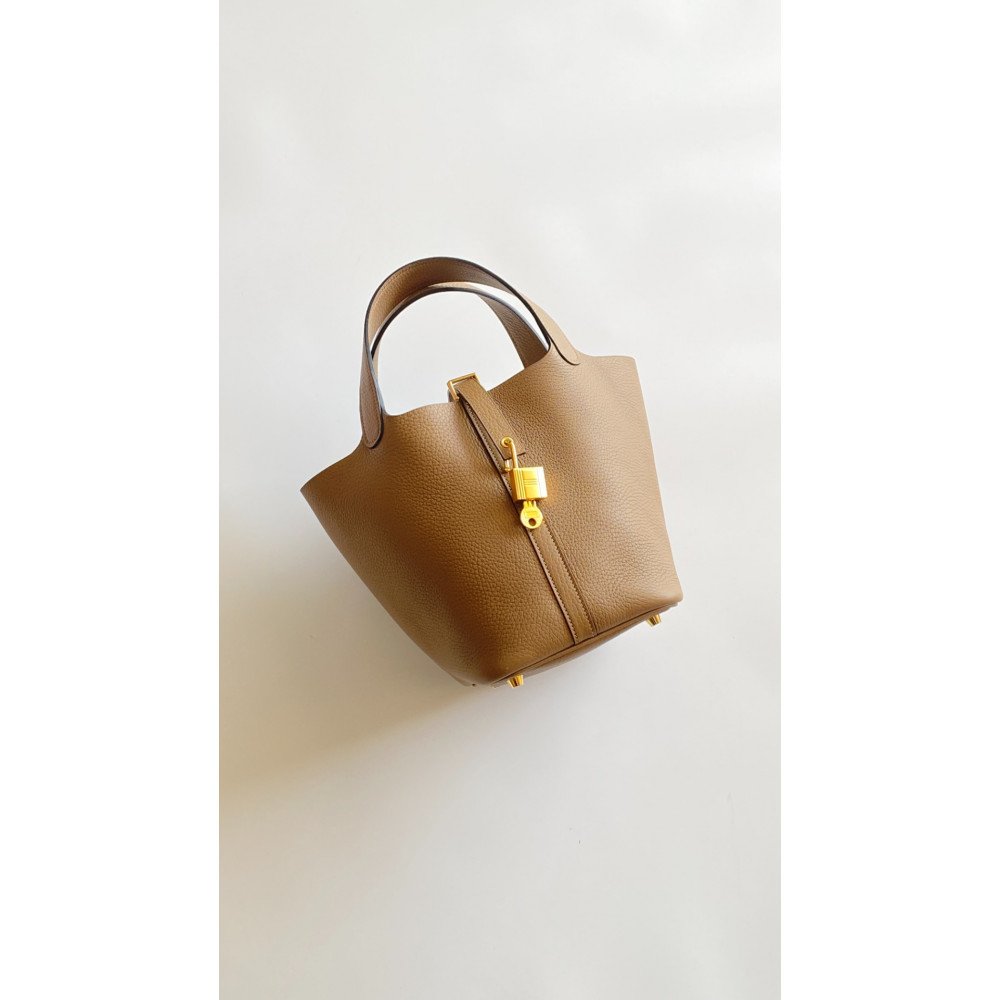 Hermès Picotin Lock Bag 18cm –D0 Weimaraner Beige Hermès Picotin Lock Bag 18cm –D0 Weimaraner Beige