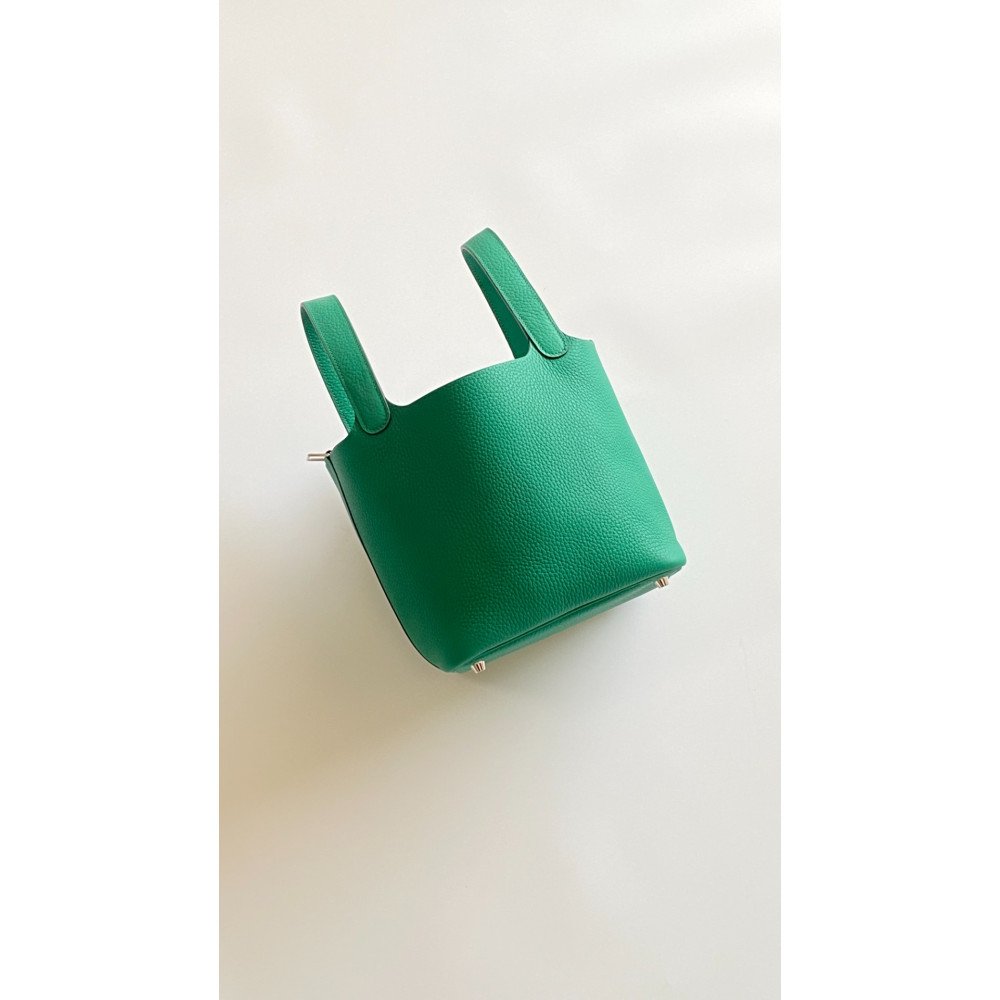 Hermès Picotin Lock Bag 18cm – U4 Velvet Green Hermès Picotin Lock Bag 18cm – U4 Velvet Green