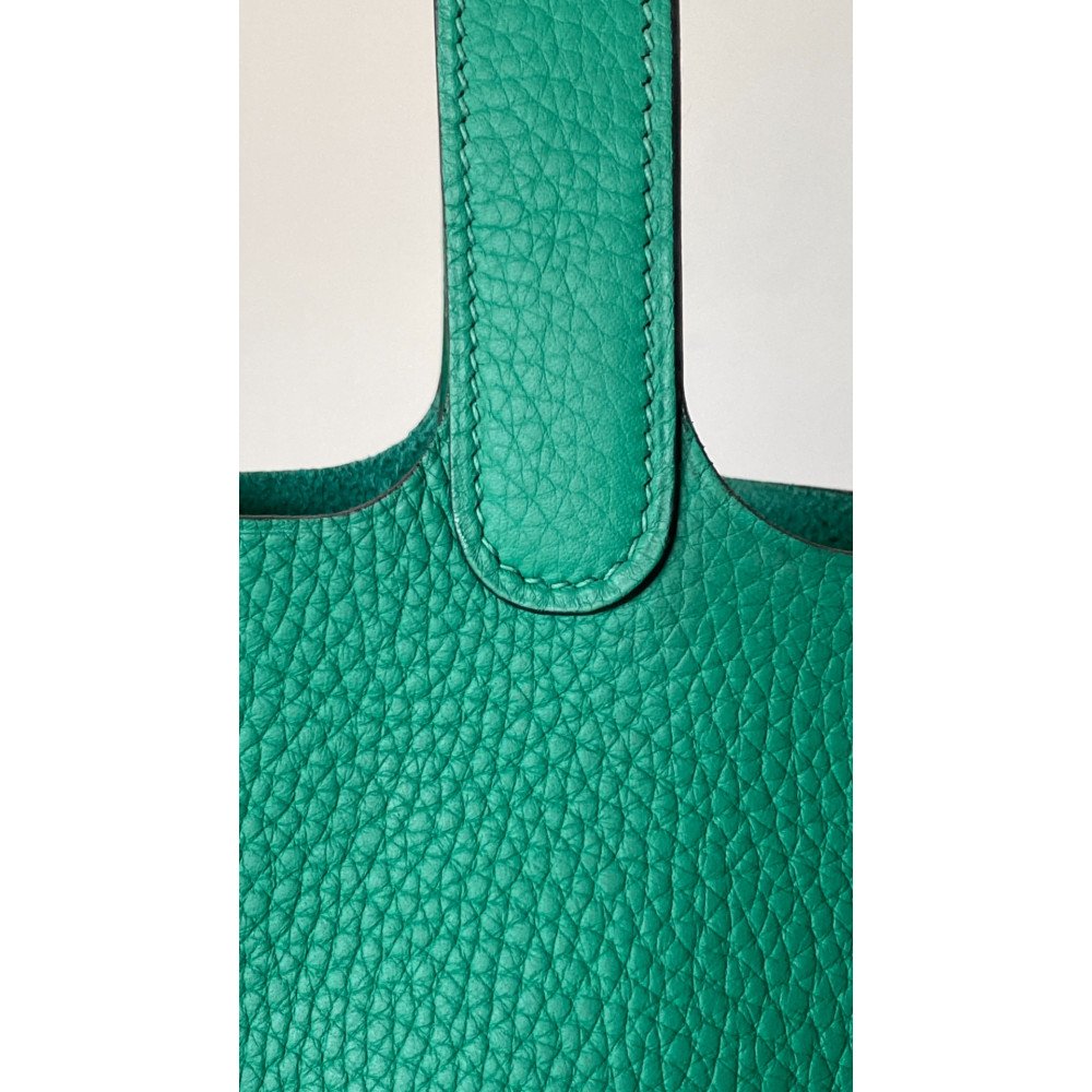 Hermès Picotin Lock Bag 18cm – U4 Velvet Green Hermès Picotin Lock Bag 18cm – U4 Velvet Green