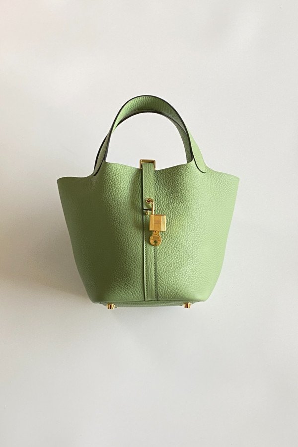 Hermès Picotin Lock Bag 18cm –  Avocado Green