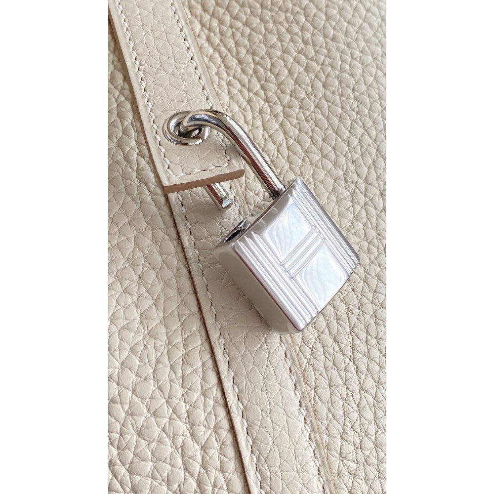 Hermès Picotin Lock Bag 18cm – Milkshake White Hermès Picotin Lock Bag 18cm – Milkshake White