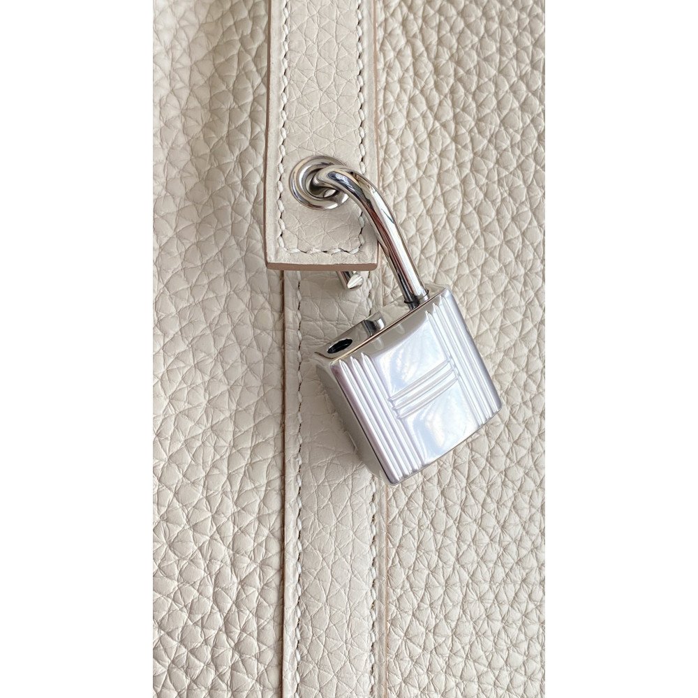 Hermès Picotin Lock Bag 18cm – Milkshake White Hermès Picotin Lock Bag 18cm – Milkshake White