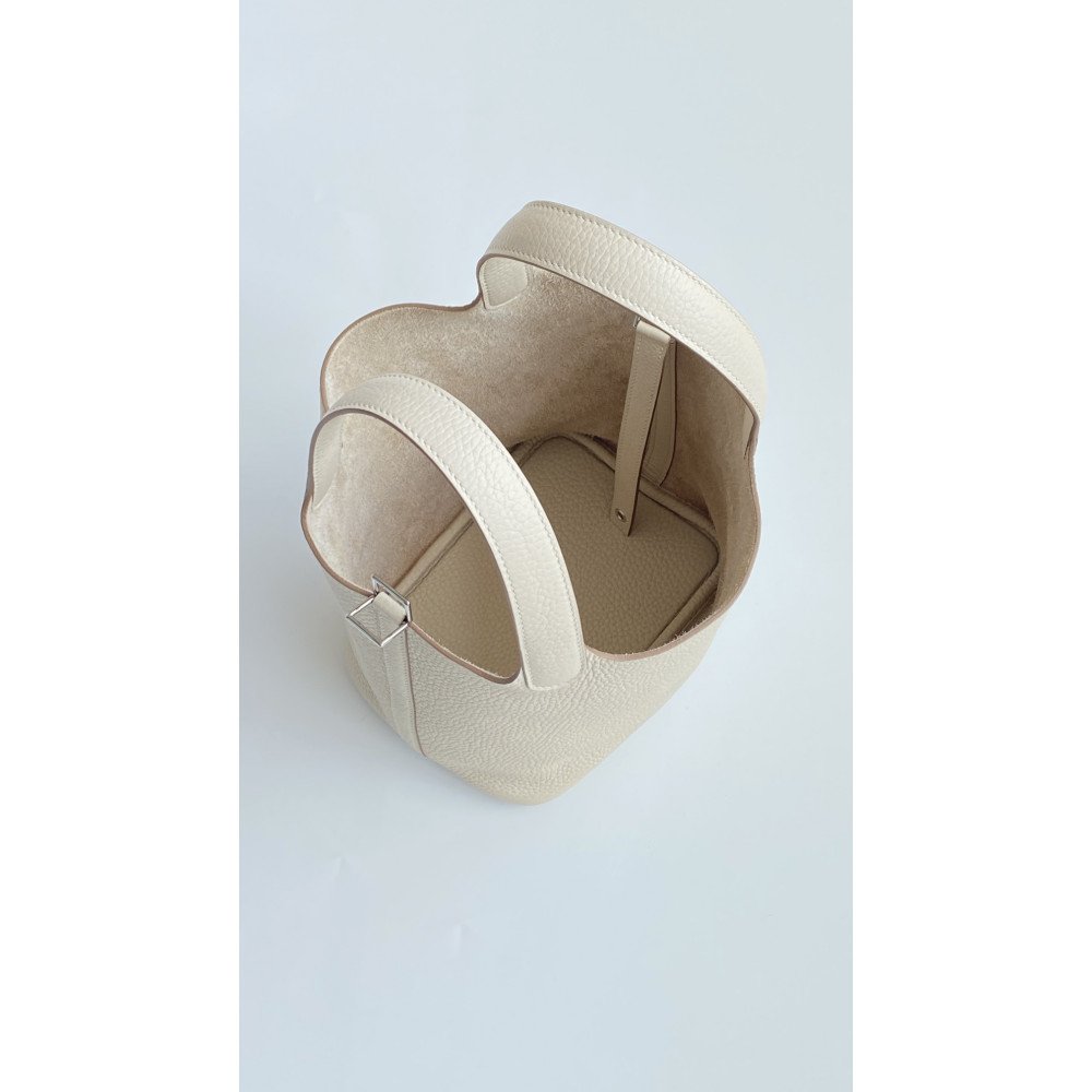Hermès Picotin Lock Bag 18cm – Milkshake White Hermès Picotin Lock Bag 18cm – Milkshake White