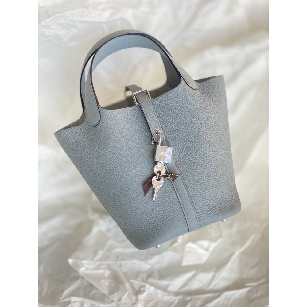 Hermès Picotin Lock Bag 18cm – Seagull Gray Hermès Picotin Lock Bag 18cm – Seagull Gray