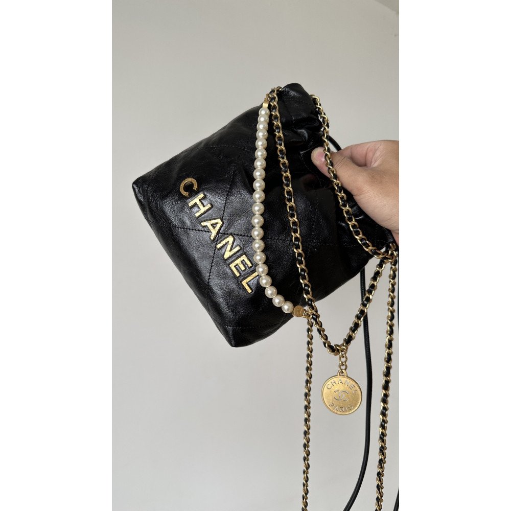 Chanel 23C mini 22Bag, pearl edition! 
