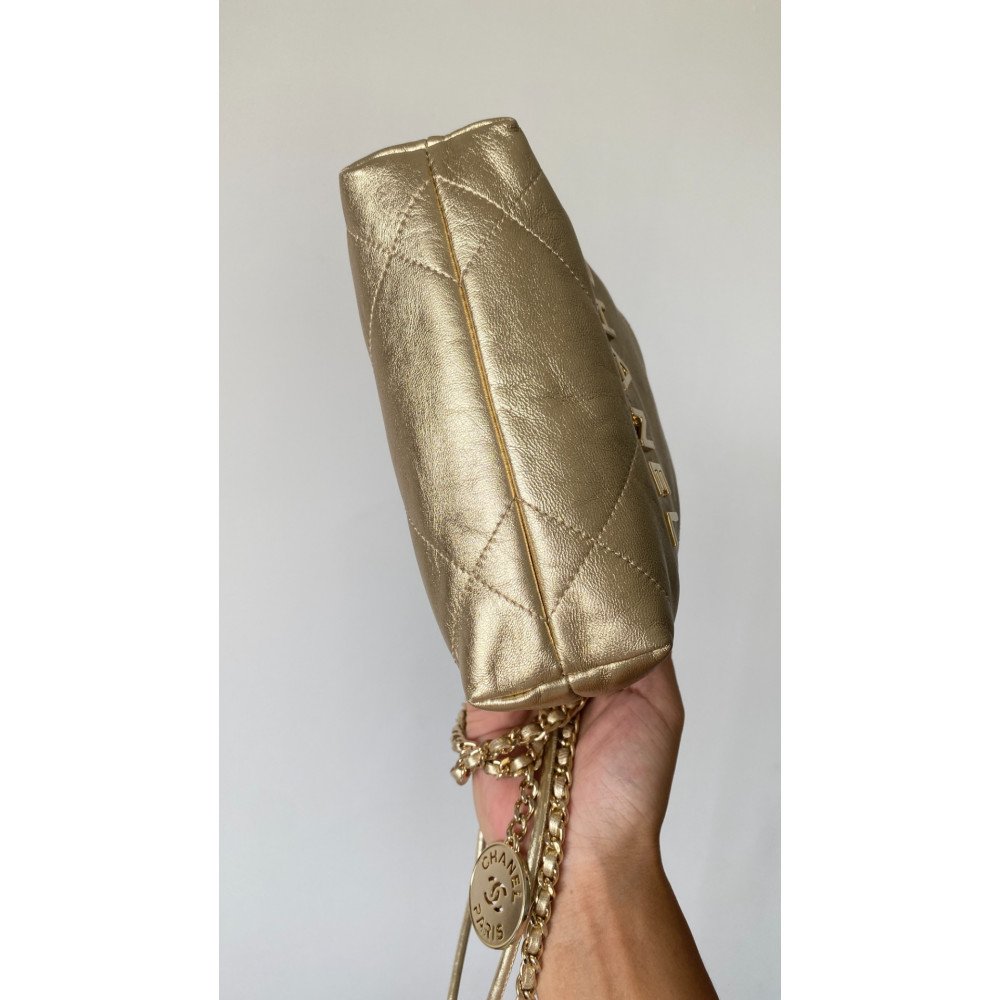 Chanel 24B limited color gold mini 22Bag! Chanel 24B limited color gold mini 22Bag!