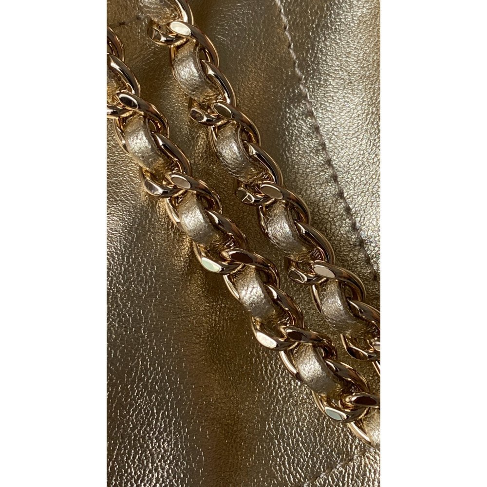 Chanel 24B limited color gold mini 22Bag! Chanel 24B limited color gold mini 22Bag!