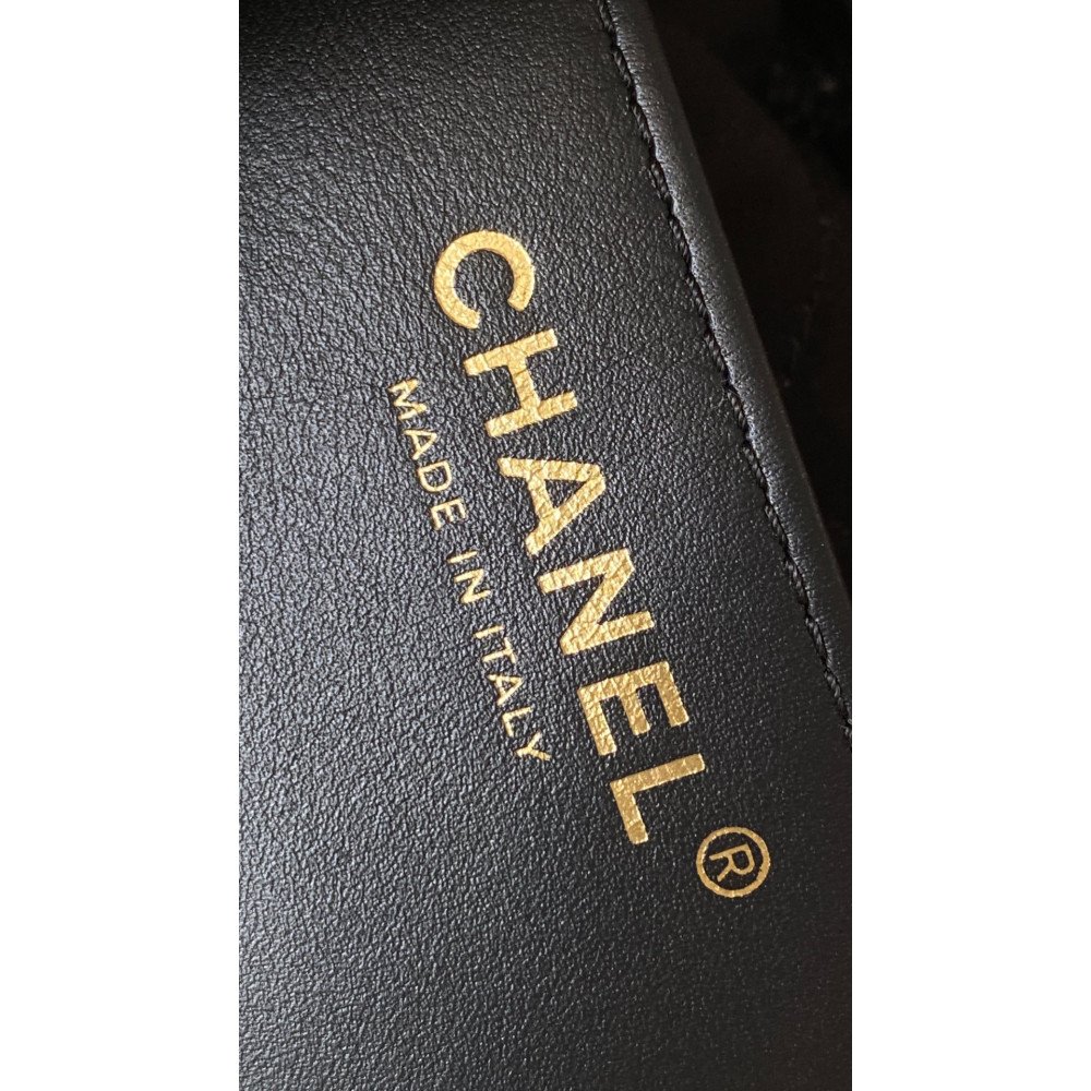 Chanel 23K limited color black mini 22Bag Chanel 23K limited color black mini 22Bag
