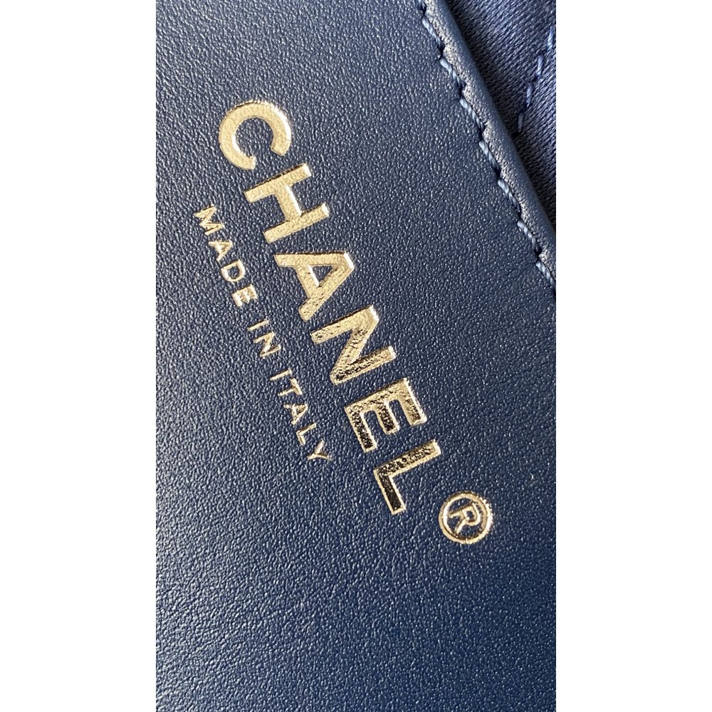 Chanel 25S mini 22Bag "denim nailhead denim" Chanel 25S mini 22Bag "denim nailhead denim"