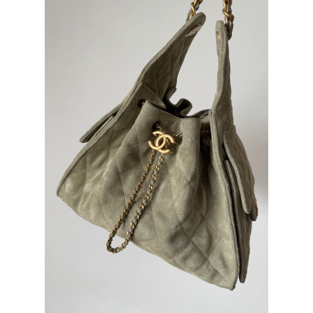 Chanel 25 Bag Small Hobo Boho Bag! Chanel 25 Bag Small Hobo Boho Bag!