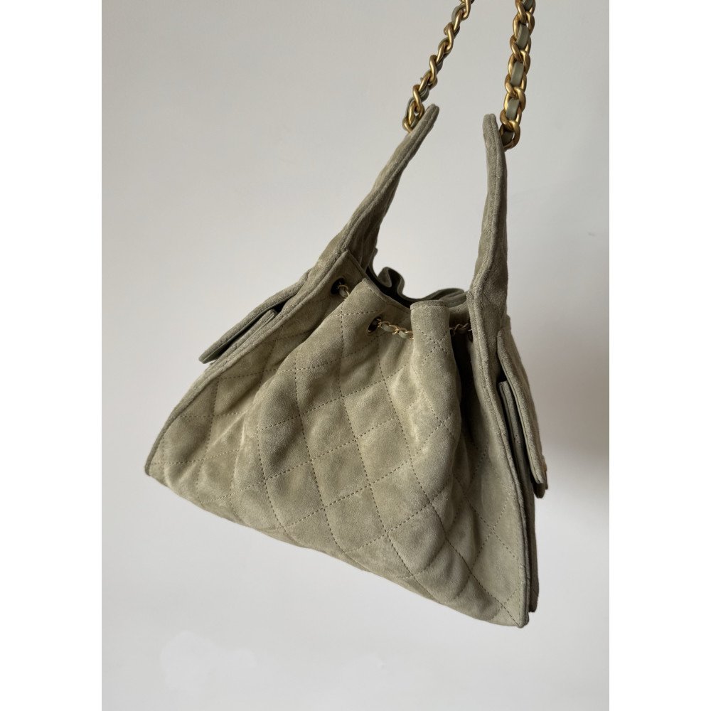 Chanel 25 Bag Small Hobo Boho Bag! Chanel 25 Bag Small Hobo Boho Bag!