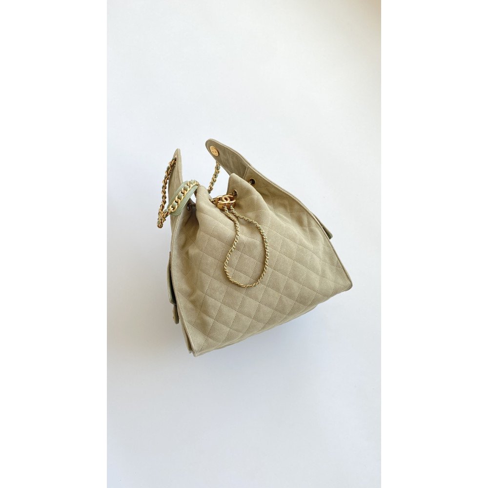 Chanel 25 Bag Medium Hobo Boho Bag! Chanel 25 Bag Medium Hobo Boho Bag!