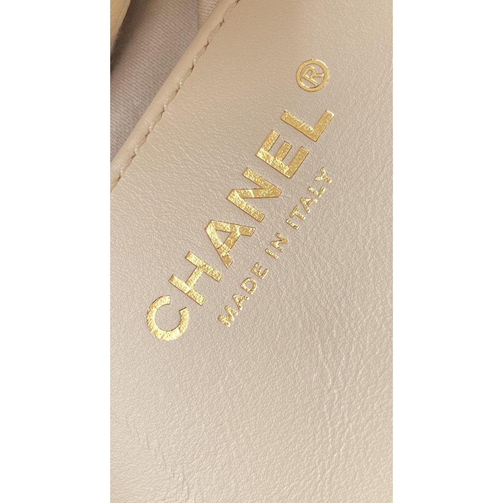 Chanel 25 Bag Small Hobo Boho Bag! Chanel 25 Bag Small Hobo Boho Bag!