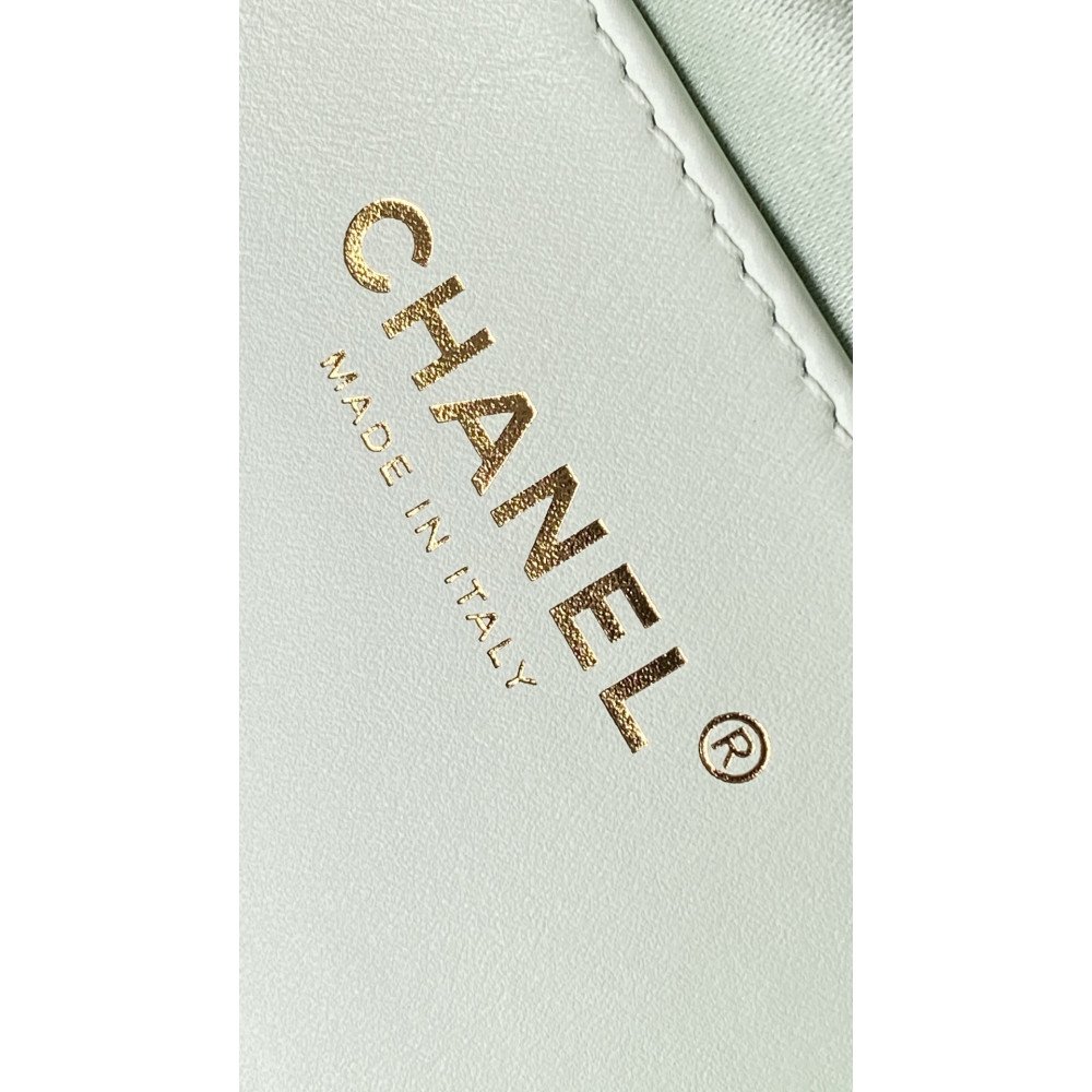 Chanel 25 Bag Small Hobo Boho Bag! Chanel 25 Bag Small Hobo Boho Bag!