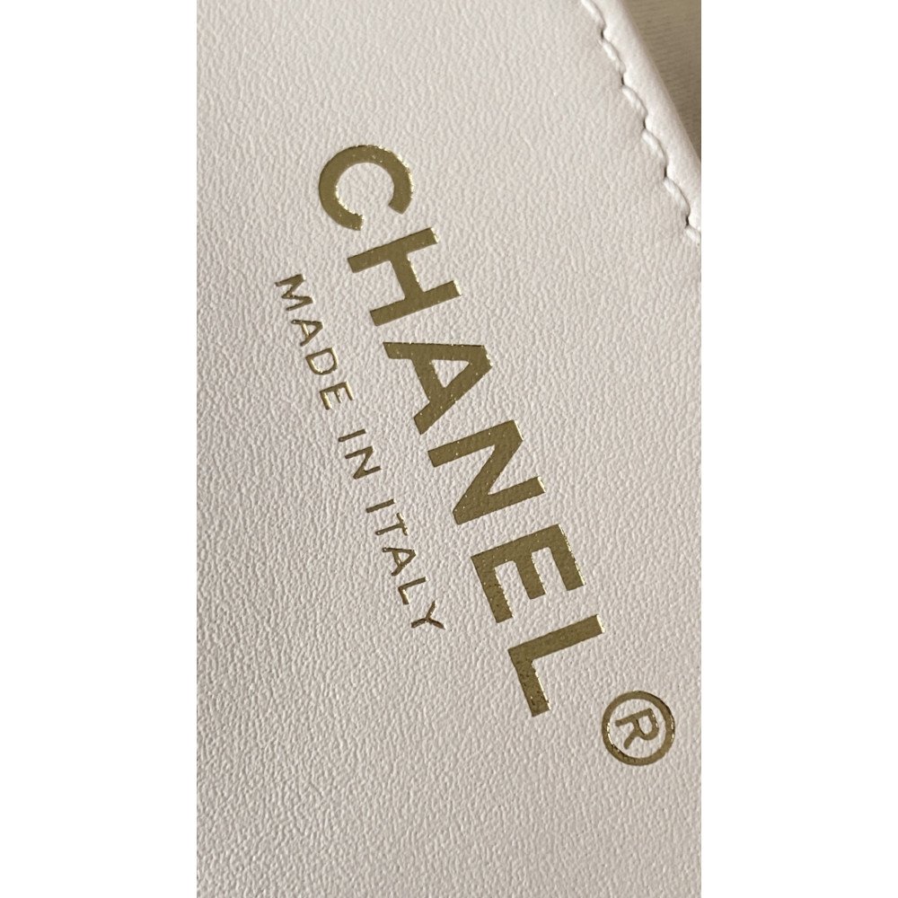 Chanel 25 Bag Small Hobo Boho Bag! Chanel 25 Bag Small Hobo Boho Bag!