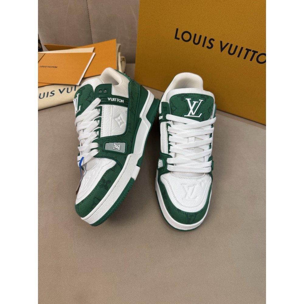 Louis Vuitton Trainer Classic Unisex Sneakers