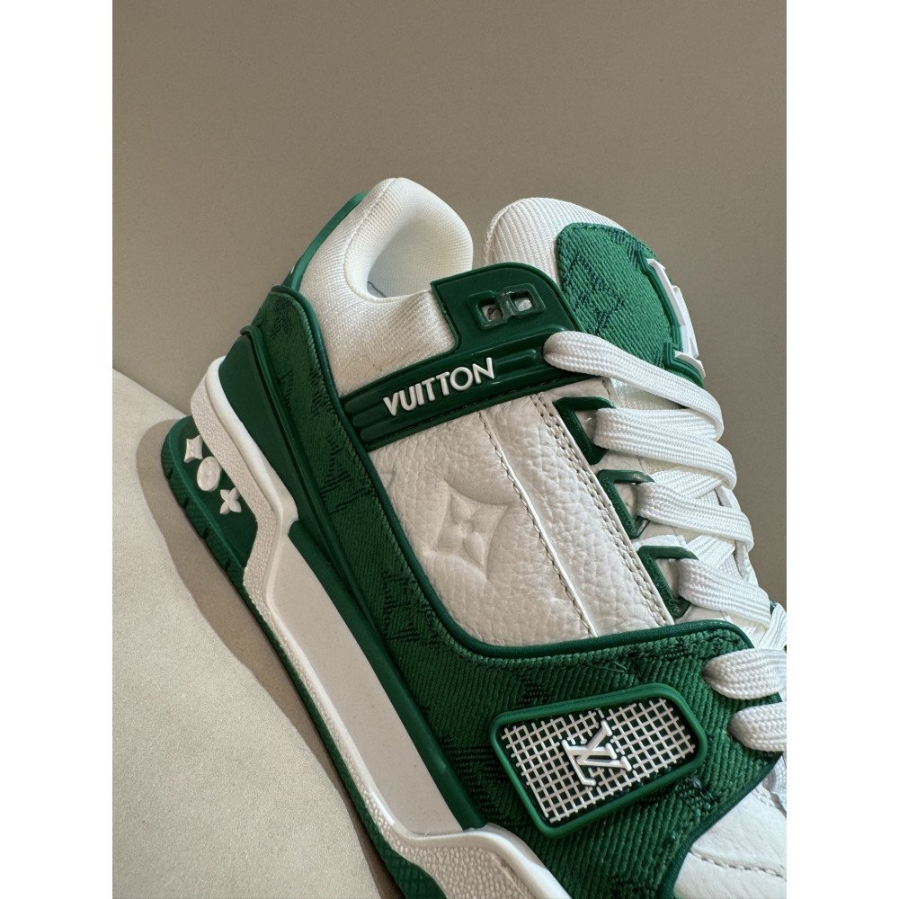 Louis Vuitton Trainer Classic Unisex Sneakers Louis Vuitton Trainer Classic Unisex Sneakers