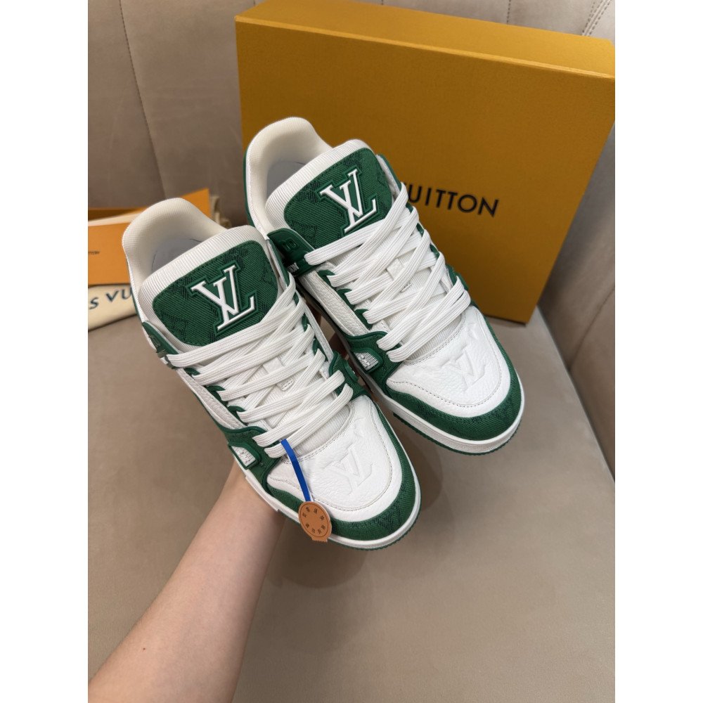 Louis Vuitton Trainer Classic Unisex Sneakers