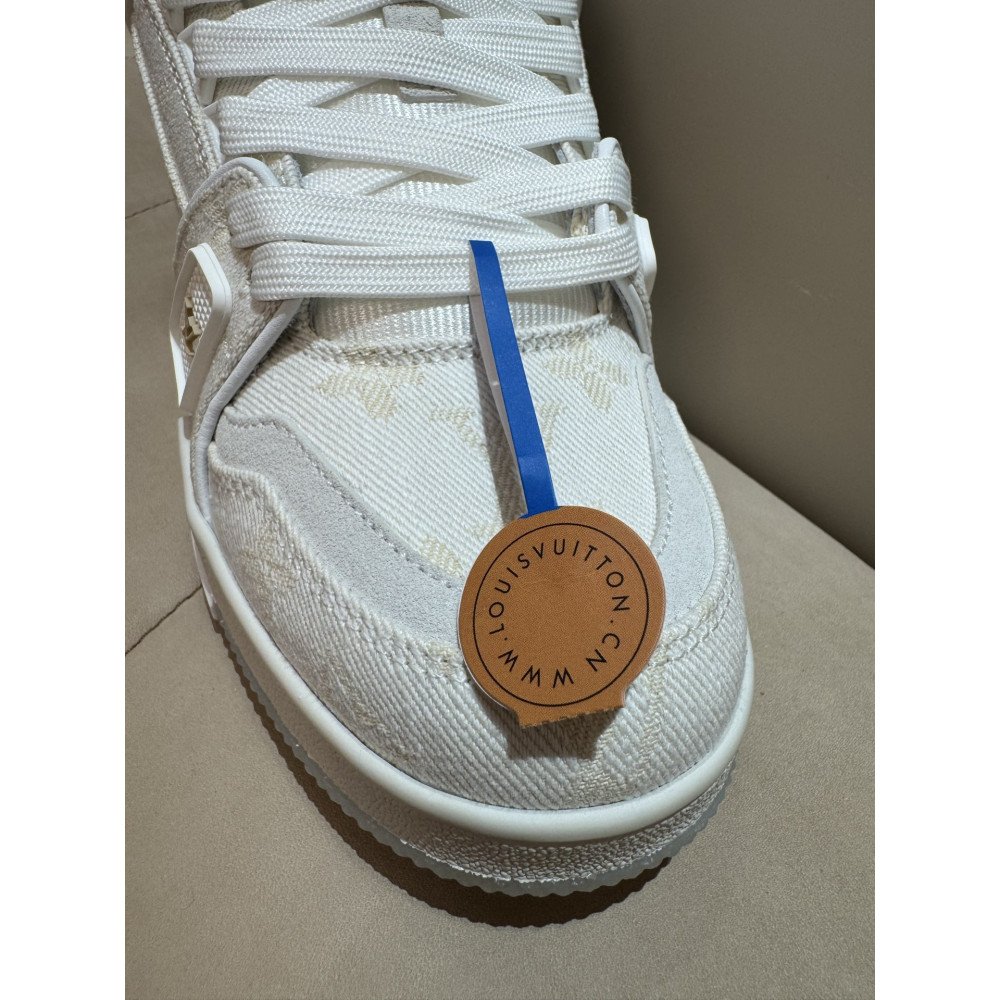 Louis Vuitton Trainer Classic Unisex Sneakers