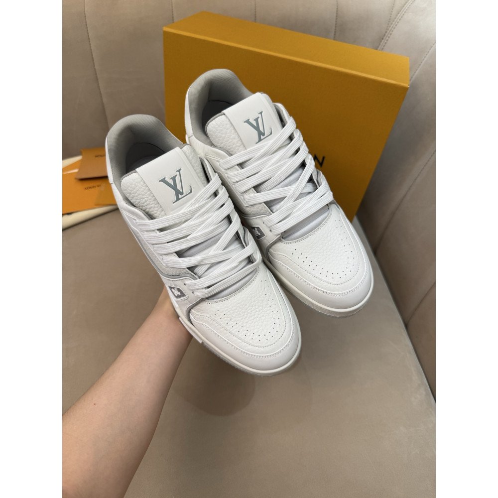 Louis Vuitton Trainer Classic Unisex Sneakers