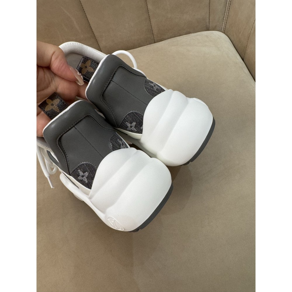 Louis Vuitton Archlight Women's Casual Sneakers! Louis Vuitton Archlight Women's Casual Sneakers!