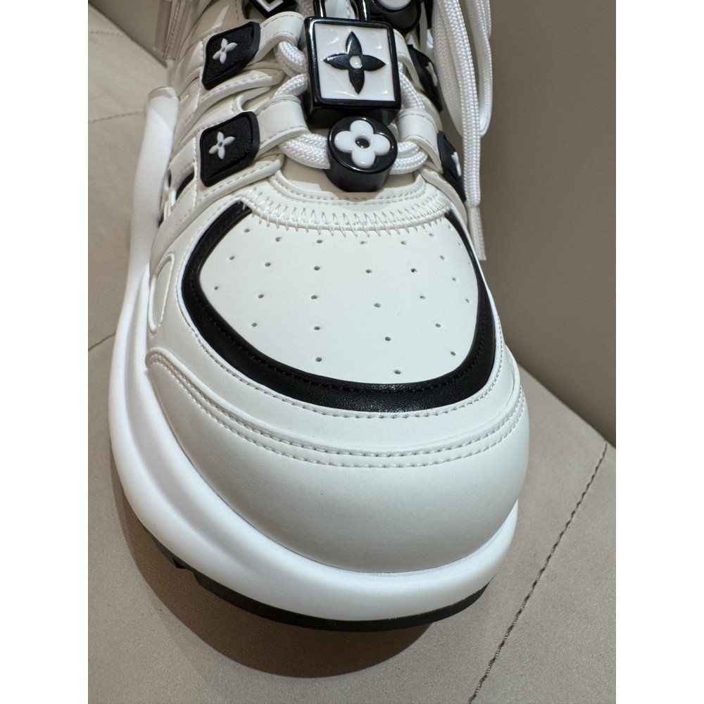Louis Vuitton Archlight Women's Casual Sneakers! Louis Vuitton Archlight Women's Casual Sneakers!