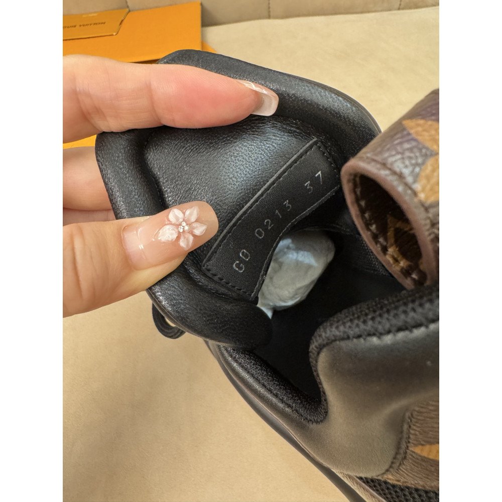 Louis Vuitton Archlight Women's Casual Sneakers! Louis Vuitton Archlight Women's Casual Sneakers!