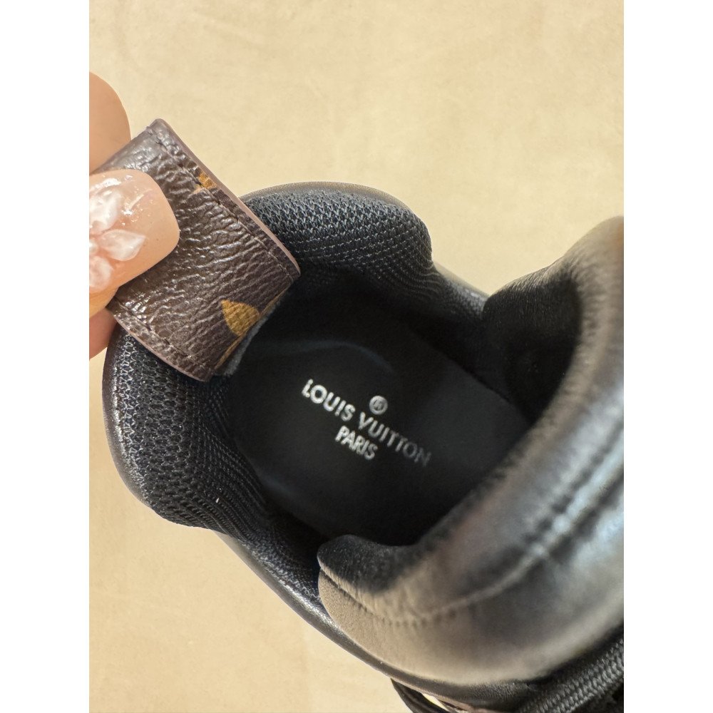 Louis Vuitton Archlight Women's Casual Sneakers! Louis Vuitton Archlight Women's Casual Sneakers!