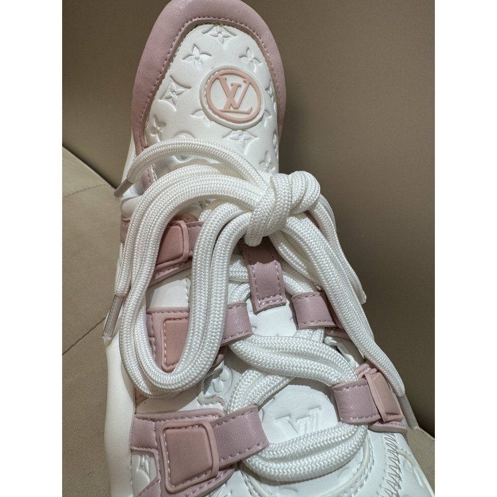 Louis Vuitton Archlight Women's Casual Sneakers! Louis Vuitton Archlight Women's Casual Sneakers!