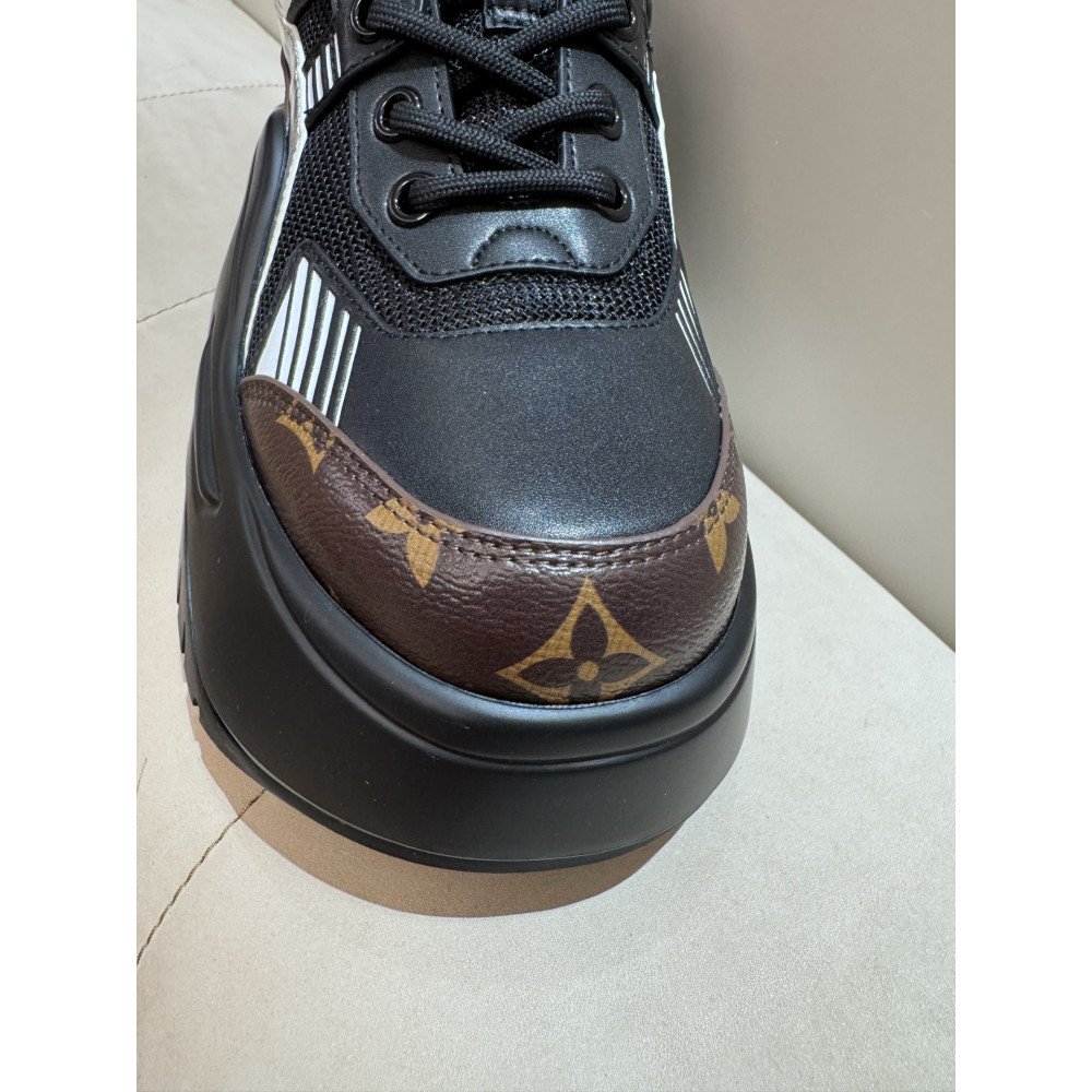 Louis Vuitton Archlight Chunky Dad Sneakers! Louis Vuitton Archlight Chunky Dad Sneakers!