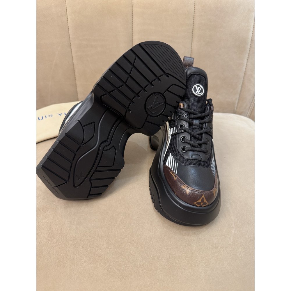 Louis Vuitton Archlight Chunky Dad Sneakers! Louis Vuitton Archlight Chunky Dad Sneakers!