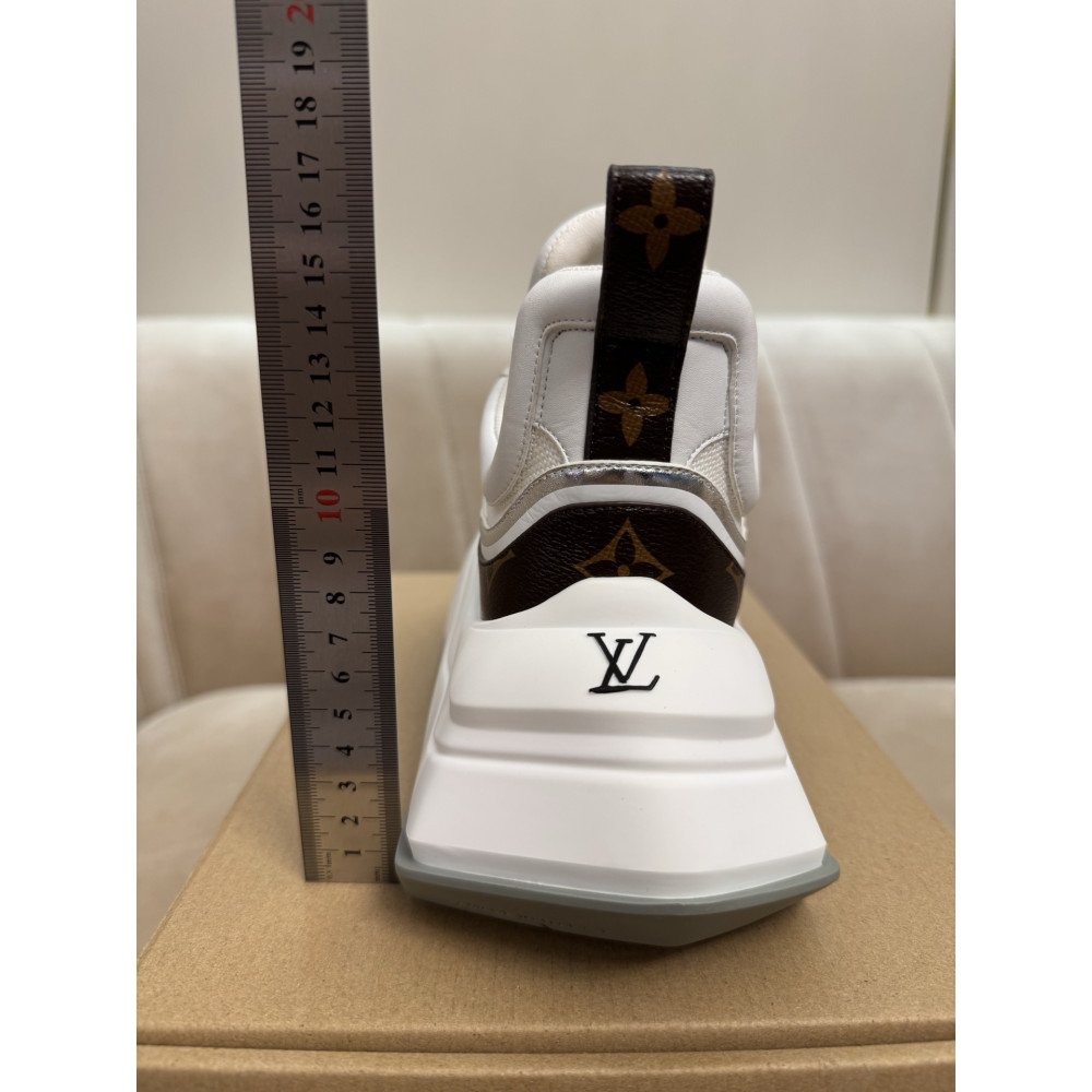Louis Vuitton Archlight Chunky Dad Sneakers! Louis Vuitton Archlight Chunky Dad Sneakers!