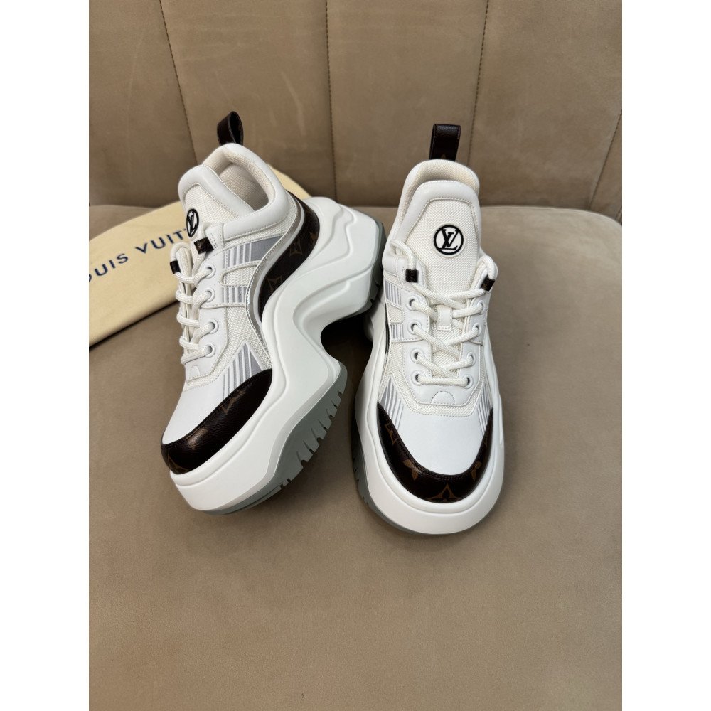 Louis Vuitton Archlight Chunky Dad Sneakers! Louis Vuitton Archlight Chunky Dad Sneakers!