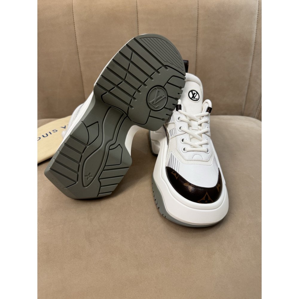 Louis Vuitton Archlight Chunky Dad Sneakers! Louis Vuitton Archlight Chunky Dad Sneakers!