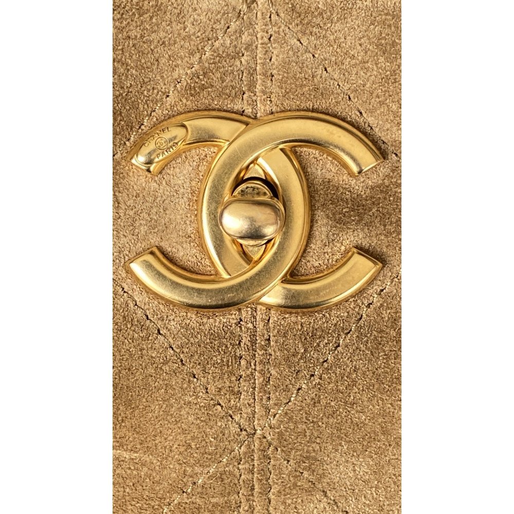 Chanel 25A large color-blocked shopping bag Chanel 25A large color-blocked shopping bag