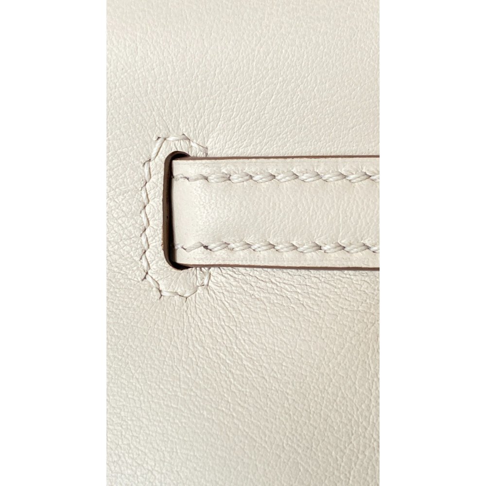 Hermès Kelly Danse "Milkshake White" classic dancing bag Hermès Kelly Danse "Milkshake White" classic dancing bag
